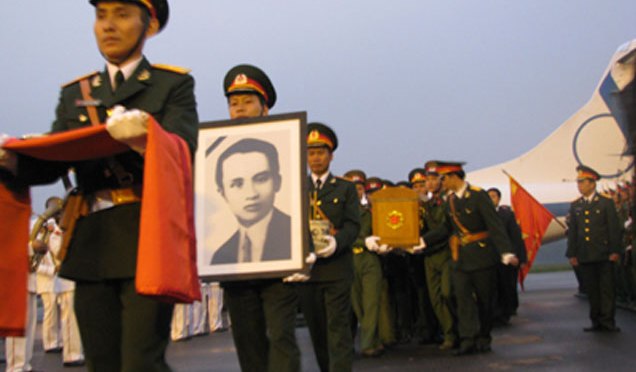 Bài 1. Đến năm 2000 một số Tổng bí thư đảng Cộng sản Đông Dương mới được thừa nhận và bí ẩn những cái chết của họ.